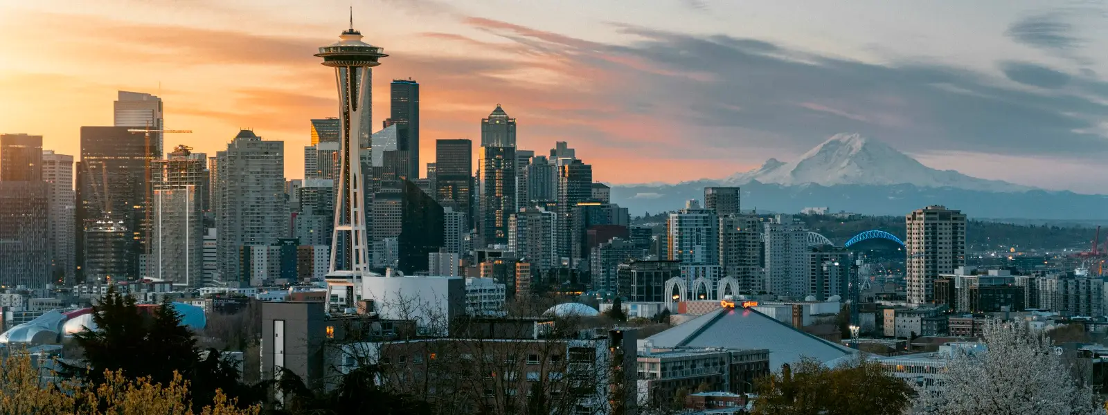 Seattle skyline and the Space Needle with Mount Rainier